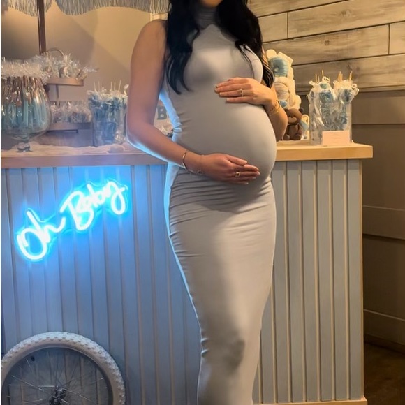 Bumpsuit Maternity Dress - Picture 4 of 7